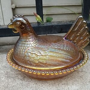Indiana Glass Iridescent Vintage Gold Hen On Nest Dish